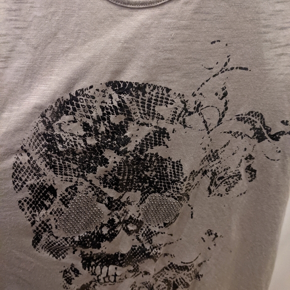 Love & Legend Skull Tank Top - Picture 3 of 3